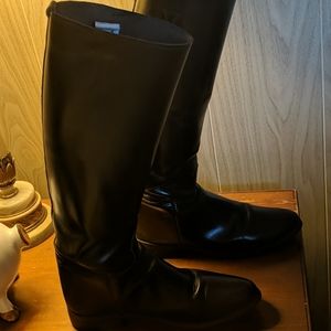 Leather riding boots